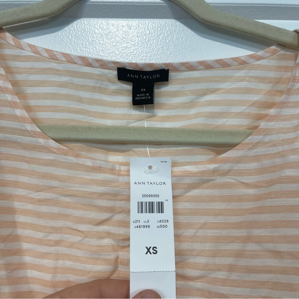 Balloon Sleeve Tie NWT Blouse XS - Picture 2 of 2